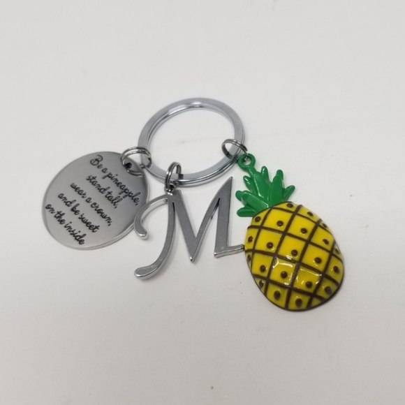 Pineapple Monogram Keychain Keyring - M - Picture 4 of 4